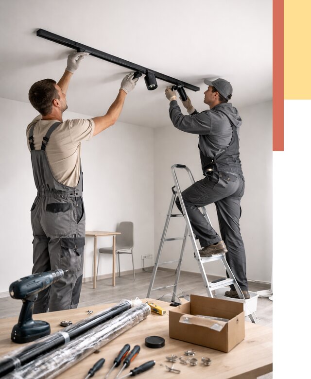 Установка трековых светильников в натяжной потолок в Шатуре от 4302 руб. | ОТДЕЛОЧНИК-Штр